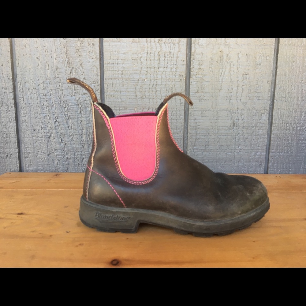 Women’s Pink Blundstone Chelsea Boots